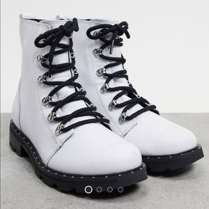 White Sorel Lennox Boot